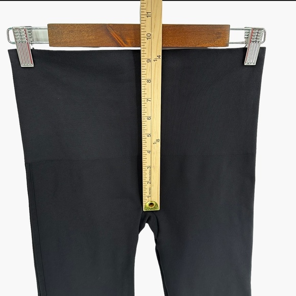 Spanx Look At Me Now Seamless Leggings in Black - Picture 5 of 6